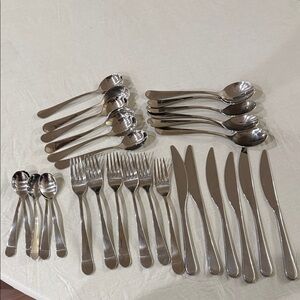 Bed bath and beyond silverware 29 pcs